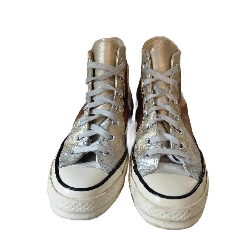 Converse Chuck Taylor All Stars Metallic Rainbow Women's 5.5 High-Top Sneakers